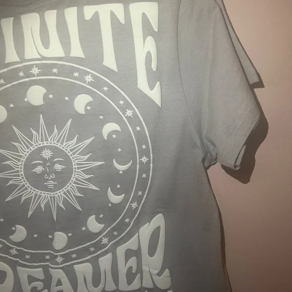 🆕 Infinite Dreamer Graphic Tee by angel energy Bubble Letters NWT - Picture 9 of 14